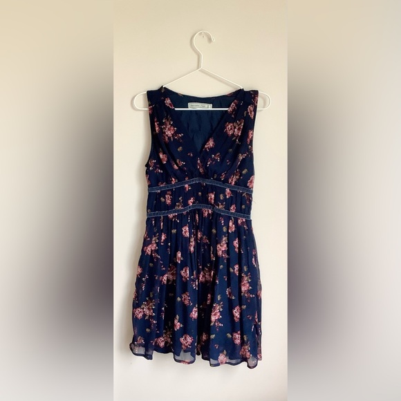 🌹Abercrombie & Fitch dress - Picture 2 of 8